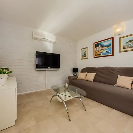 Jelena Apartman